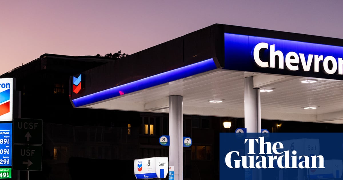 Oil prices surge as Iran accuses US of breaking ceasefire, Strait of Hormuz disrupted